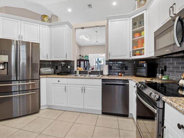 6210 Heliconia Road, Delray Beach FL 33484