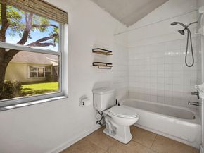 10890 Sea Hibiscus Ln 10890, Tamarac FL 33321