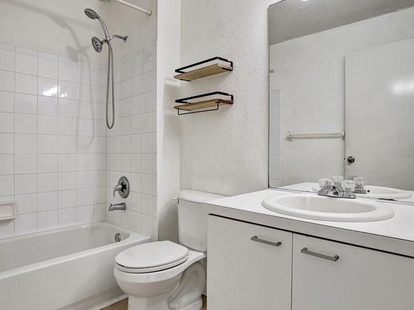 10890 Sea Hibiscus Ln 10890, Tamarac FL 33321