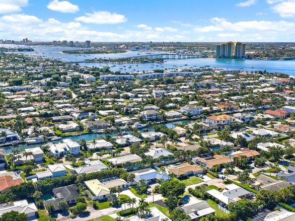 1211 Dolphin Road, Riviera Beach FL 33404