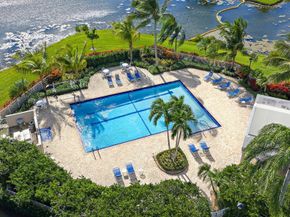 718 Pinehurst Way, Palm Beach Gardens FL 33418