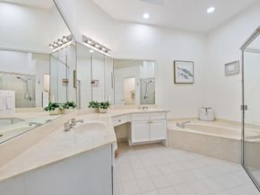 718 Pinehurst Way, Palm Beach Gardens FL 33418