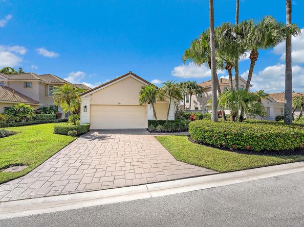 718 Pinehurst Way, Palm Beach Gardens FL 33418