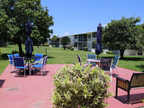 315 Norwich 315, West Palm Beach FL 33417