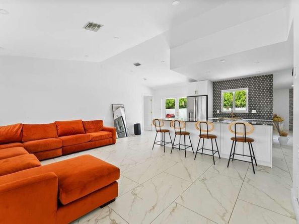 112 Parkwood Drive, Royal Palm Beach FL 33411