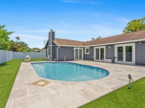 112 Parkwood Drive, Royal Palm Beach FL 33411