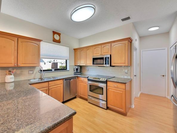 19261 Cherry Hills Terrace, Boca Raton FL 33498