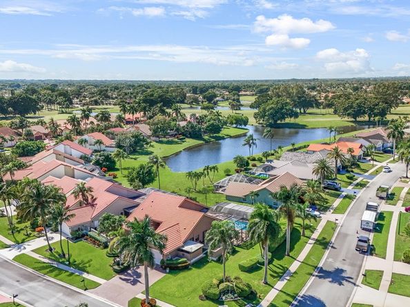 19261 Cherry Hills Terrace, Boca Raton FL 33498