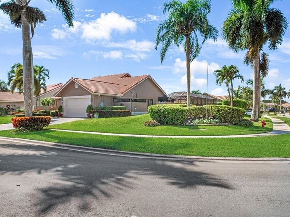 19261 Cherry Hills Terrace, Boca Raton FL 33498