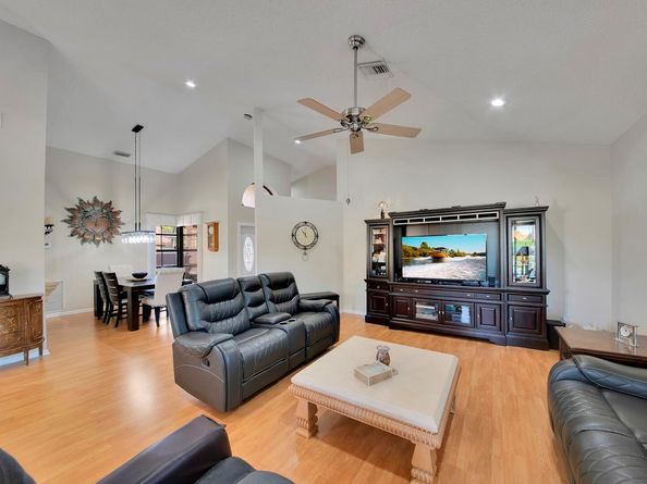 19261 Cherry Hills Terrace, Boca Raton FL 33498