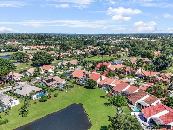 19261 Cherry Hills Terrace, Boca Raton FL 33498