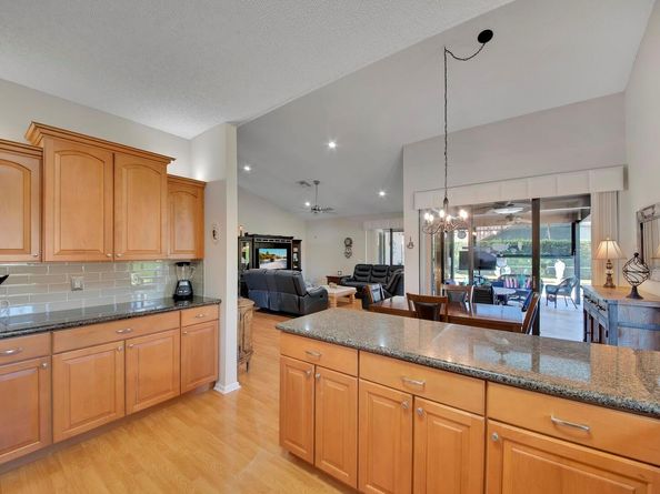 19261 Cherry Hills Terrace, Boca Raton FL 33498