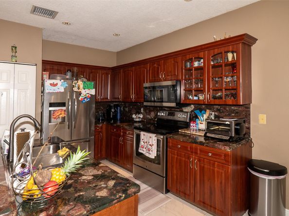 5103 Heron Ct, Coconut Creek FL 33073