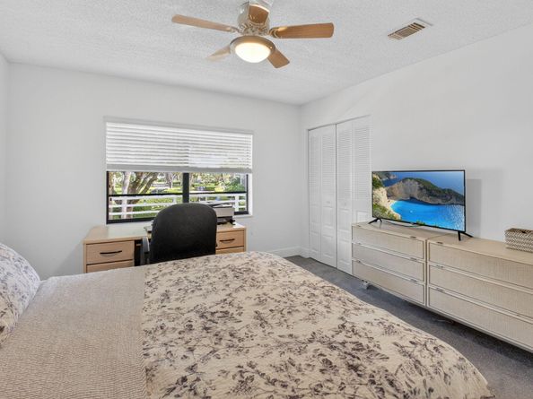 10 Southport Lane B, Boynton Beach FL 33436