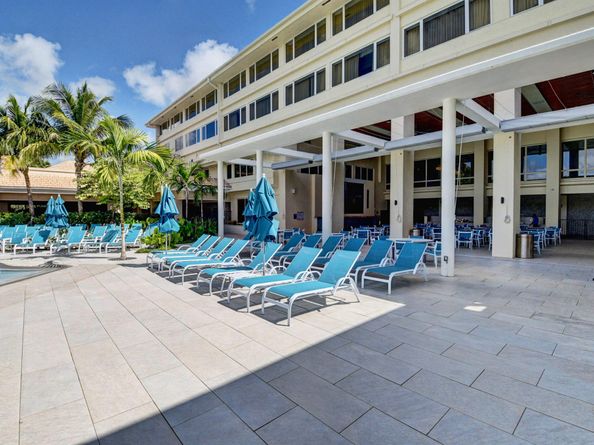 10 Southport Lane B, Boynton Beach FL 33436