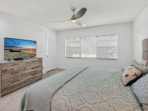 10 Southport Lane B, Boynton Beach FL 33436