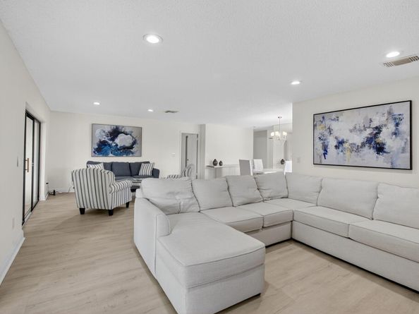 10 Southport Lane B, Boynton Beach FL 33436