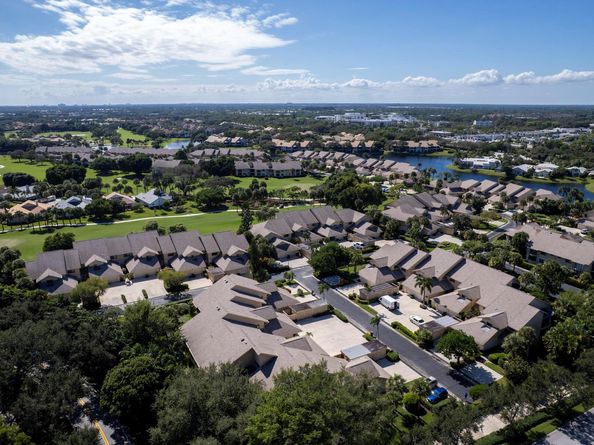 17137 Waterbend Drive 201, Jupiter FL 33477