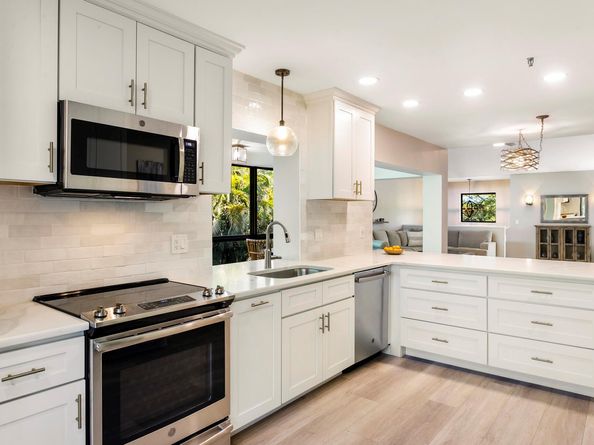 17137 Waterbend Drive 201, Jupiter FL 33477