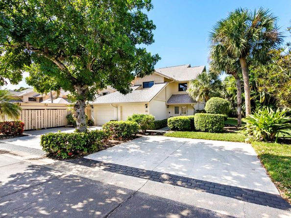 17137 Waterbend Drive 201, Jupiter FL 33477