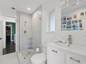 2409 NE 37th St, Fort Lauderdale FL 33308