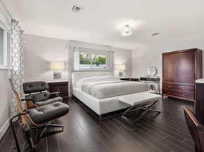 2409 NE 37th St, Fort Lauderdale FL 33308