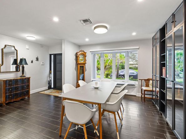 2409 NE 37th St, Fort Lauderdale FL 33308