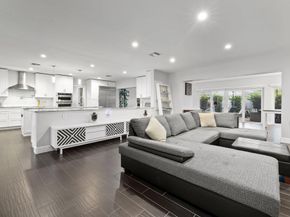 2409 NE 37th St, Fort Lauderdale FL 33308