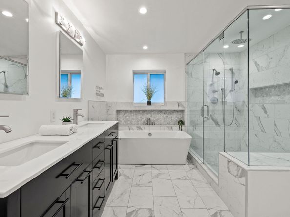 2409 NE 37th St, Fort Lauderdale FL 33308