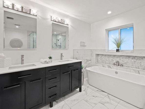 2409 NE 37th St, Fort Lauderdale FL 33308