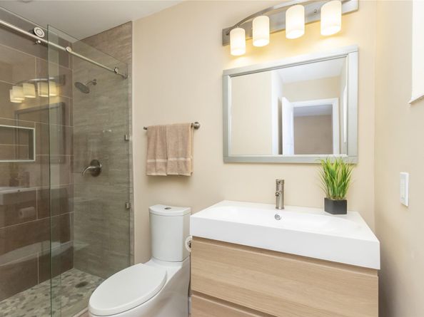 4460 NW 17th Ter, Oakland Park FL 33309