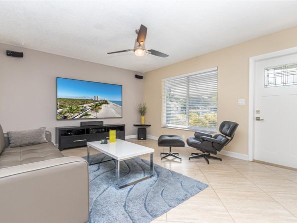 4460 NW 17th Ter, Oakland Park FL 33309