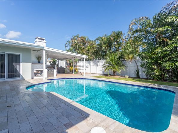 4460 NW 17th Ter, Oakland Park FL 33309