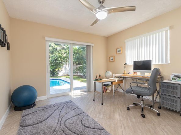 4460 NW 17th Ter, Oakland Park FL 33309