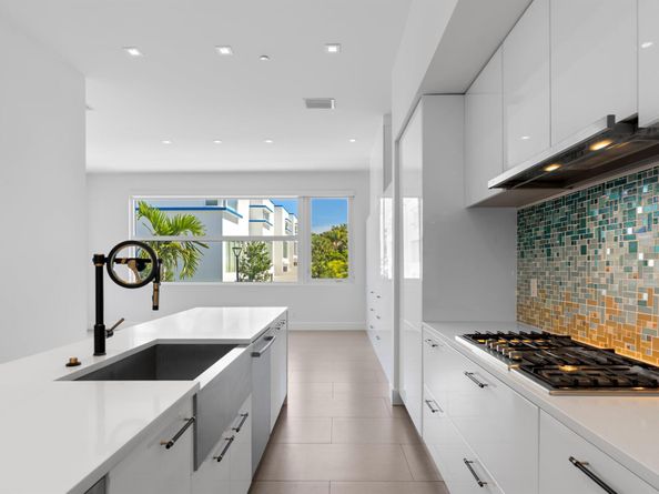 1208 Lake Avenue, West Palm Beach FL 33401