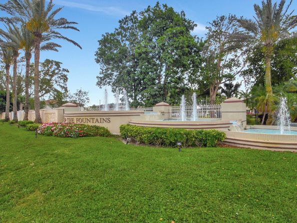 6869 Fountains Cir 6869, Lake Worth FL 33467