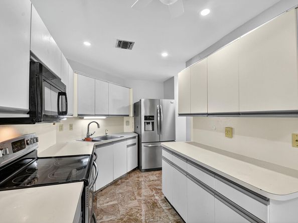 6869 Fountains Cir 6869, Lake Worth FL 33467