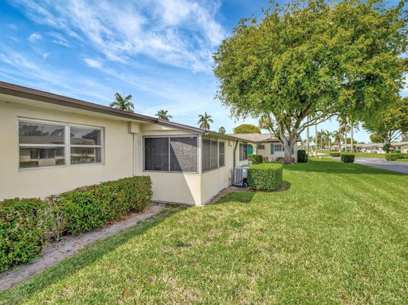 2966 Ashley Drive E I, West Palm Beach FL 33415