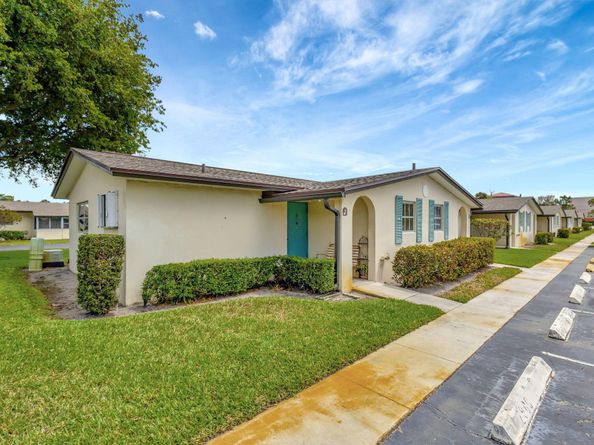 2966 Ashley Drive E I, West Palm Beach FL 33415