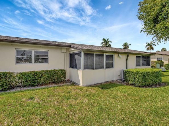 2966 Ashley Drive E I, West Palm Beach FL 33415