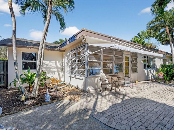 2630 SW 5th Street, Boynton Beach FL 33435