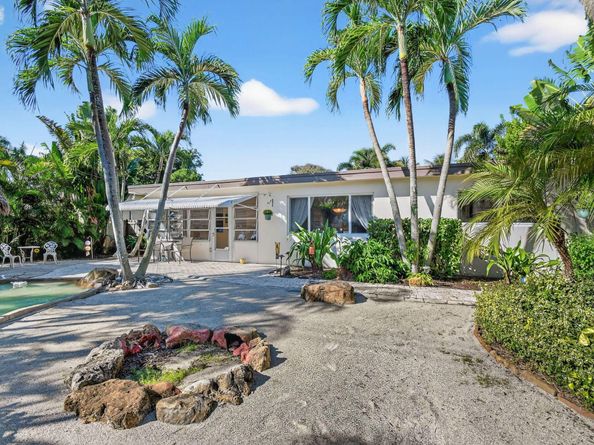 2630 SW 5th Street, Boynton Beach FL 33435