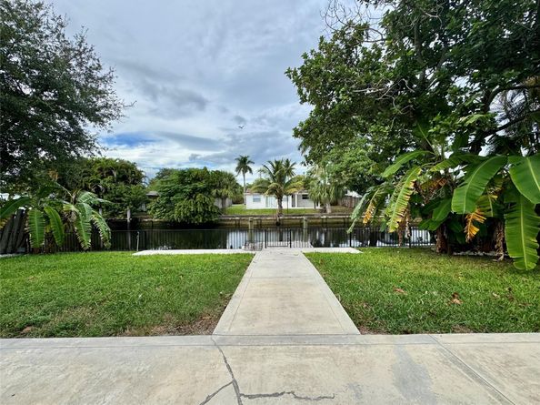 1871 NW 31st Ct, Fort Lauderdale FL 33309