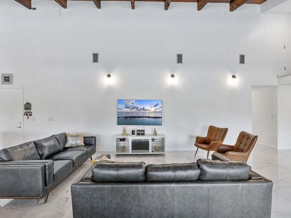 6031 NW 4th Avenue, Boca Raton FL 33487