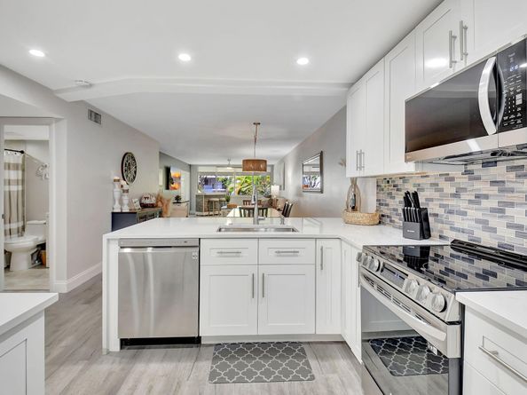 2805 SW 22nd Avenue 2050, Delray Beach FL 33445