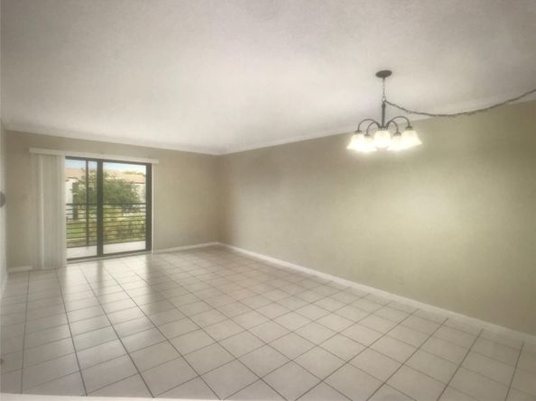 3710 N Pine Island Rd 314, Sunrise FL 33351