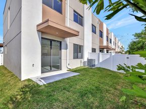 4208 NE 7th Ter 8, Oakland Park FL 33334