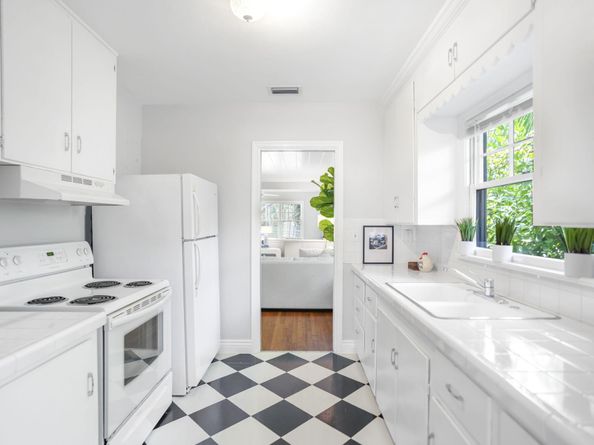 435 31st Street, West Palm Beach FL 33407