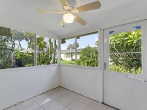 5243 Cresthaven Boulevard F, West Palm Beach FL 33415