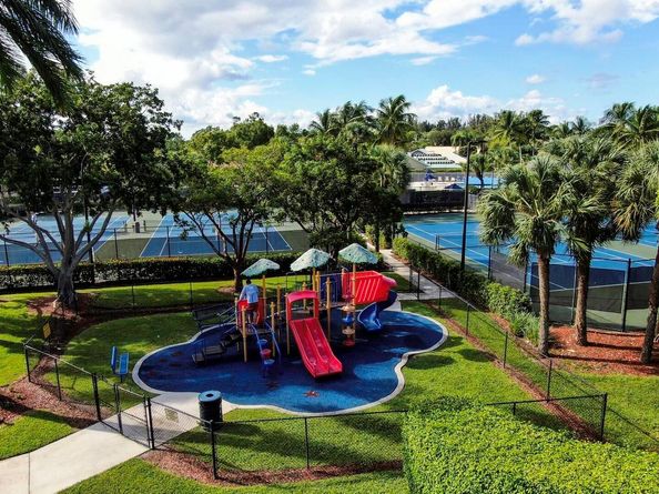 6374 Old Medinah Circle, Lake Worth FL 33463